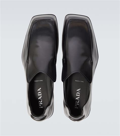 Razor leather loafers in black 